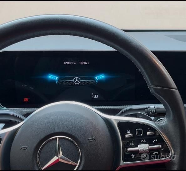 Usata 2018 Mercedes A180 Edition Due volumi | 19.900 € (Buon prezzo) - Immagine 1/4