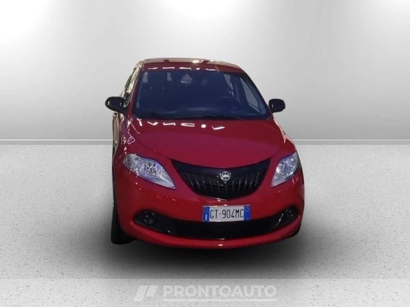 Usata Lancia Ypsilon S 70 CV (51 kW) 2024 Rosso Utilitaria
