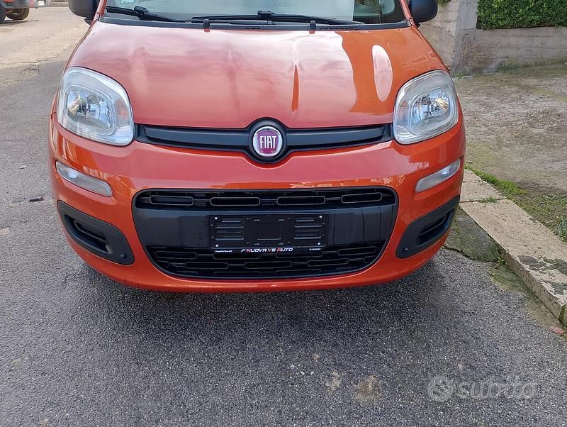 Usata Fiat Panda Easy 69 CV (50 kW) 2014 Arancione Berlina