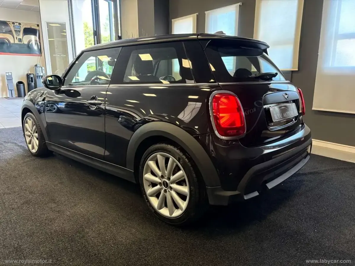 Usata Mini ONE 102 CV (75 kW) 2021 Nero Utilitaria