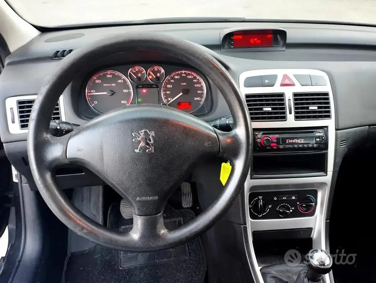 Begagnad Peugeot 307 90 HK (66 kW) 2006 Svart Sedan