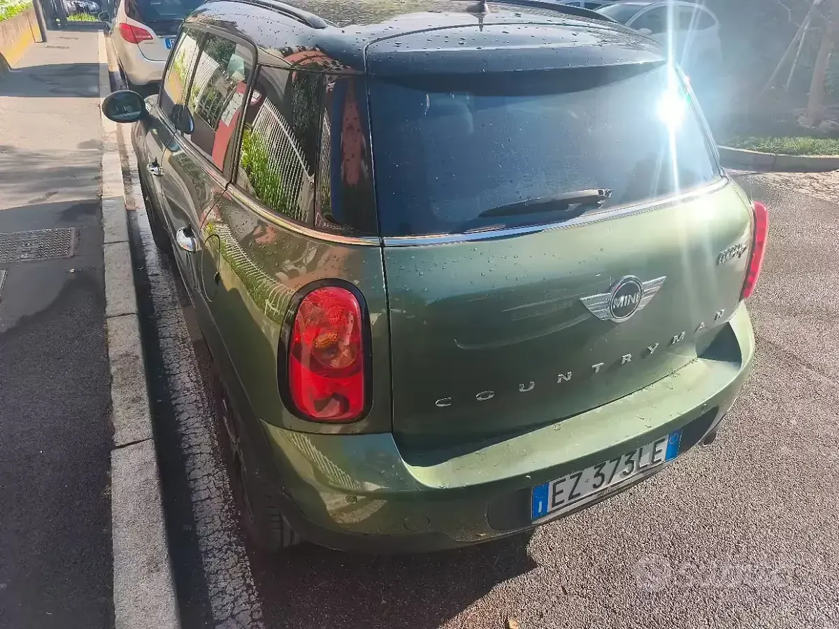 Usata Mini Cooper D 111 CV (81 kW) 2015 Verde Utilitaria