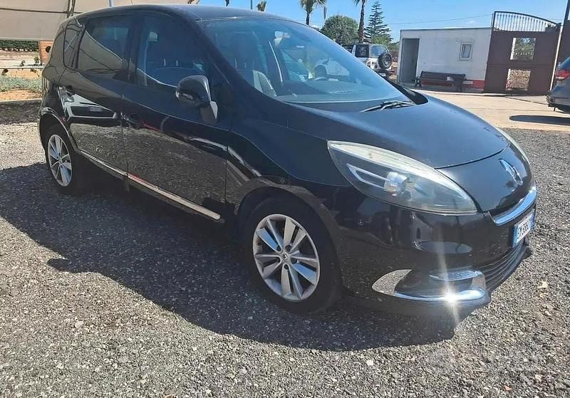 Usata Renault Scénic III XMOD 110 CV (80 kW) 2012 Monovolume