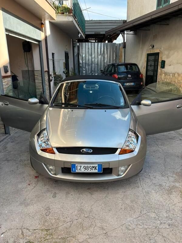 Grigio Usata 2004 Ford StreetKa Cabrio | 4000 € (Buon prezzo) - Immagine 1/4