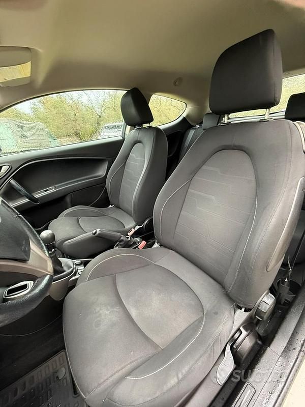 Usata Alfa Romeo MiTo 70 CV (51 kW) 2013 Bianco Utilitaria