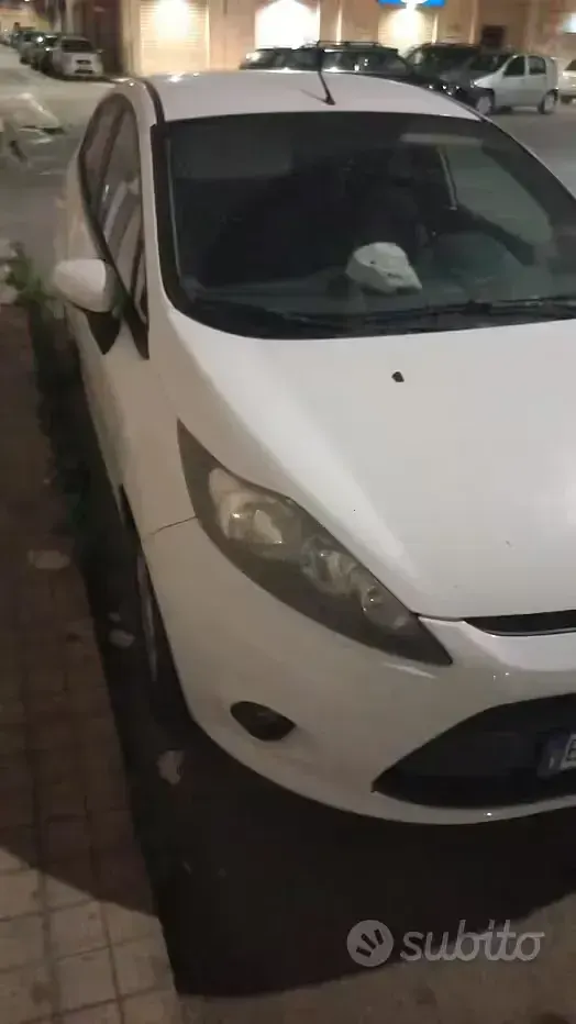 Usata Ford Fiesta 68 CV (50 kW) 2011 Berlina