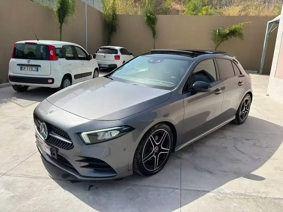 Usata Mercedes A200 AMG 150 CV (110 kW) 2020 Grigio Berlina