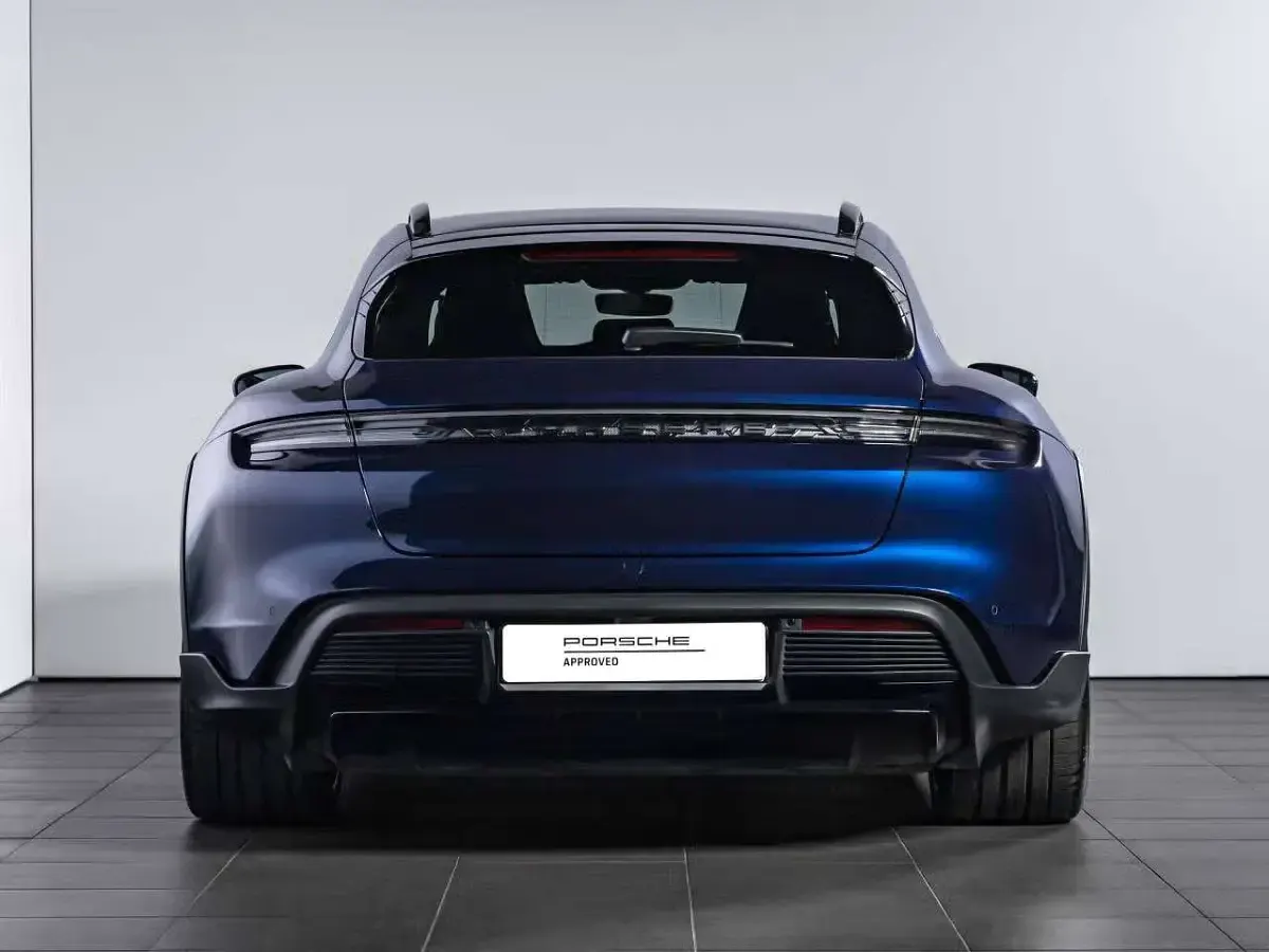 Usata Porsche Taycan 4 Cross Turismo Cross Turismo 350 kW (476 CV) 2023 Genziana Station wagon