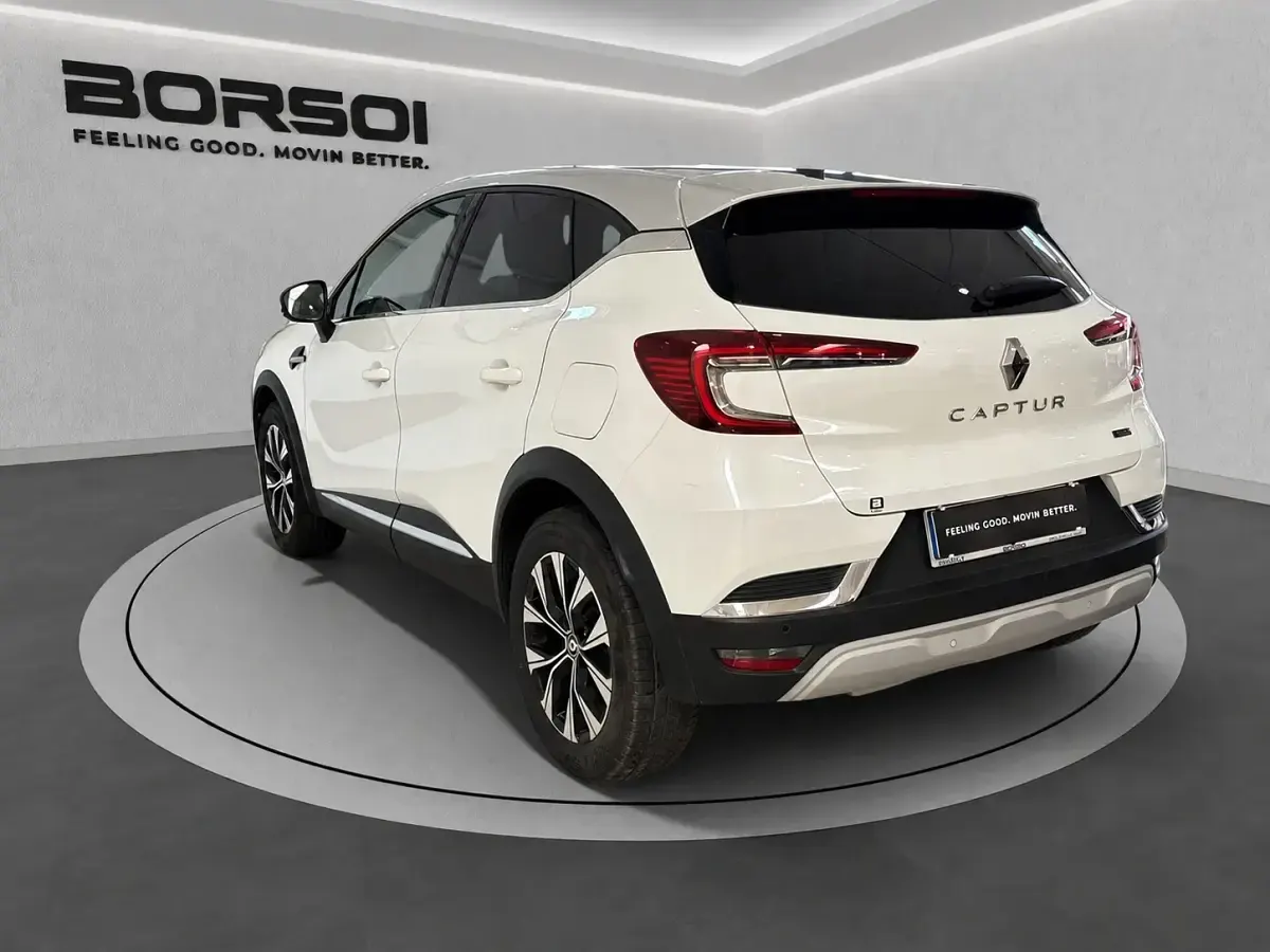 Usata Renault Captur Techno 92 CV (67 kW) 2023 Bianco tetto argento SUV
