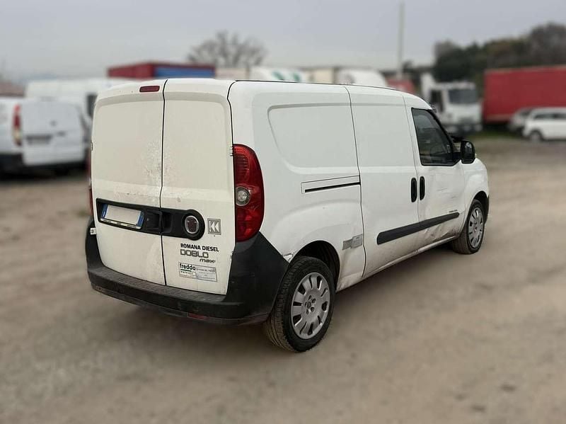 Usata Fiat Doblò 95 CV (69 kW) 2012 Bianco Monovolume