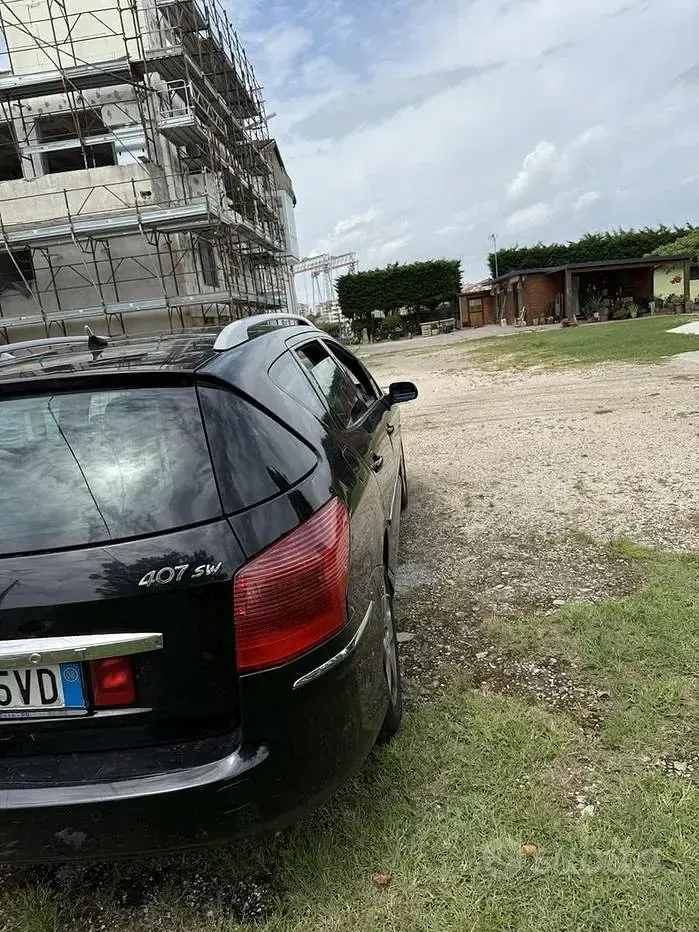 Usata Peugeot 407 140 CV (102 kW) 2008 Nero Station wagon