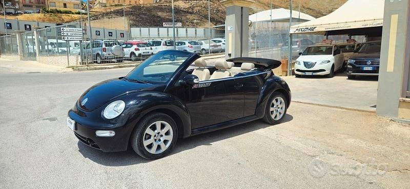 Usata VW New Beetle Cabriolet 101 CV (74 kW) 2004 Nero Cabrio
