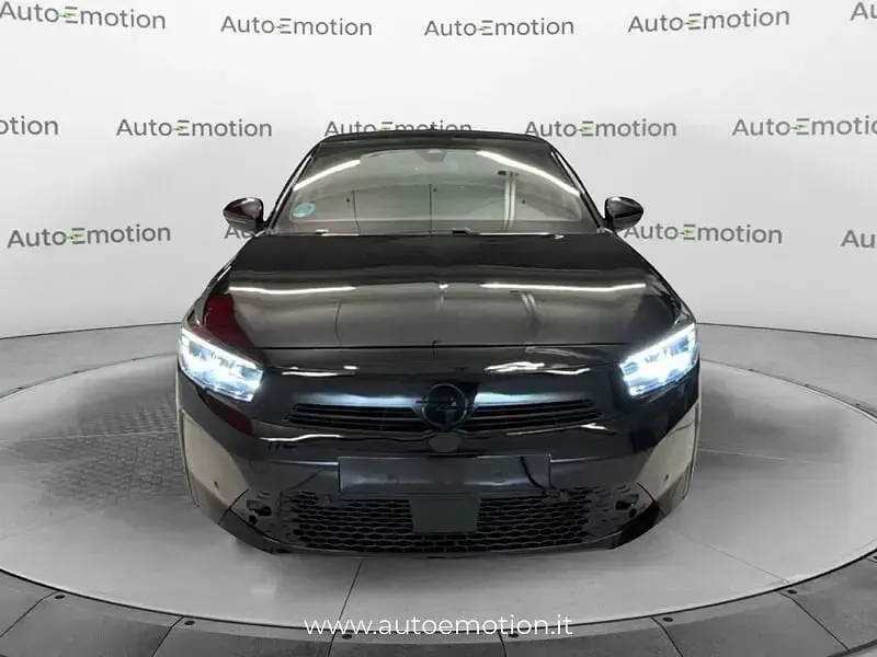 Usata Opel Corsa 101 CV (74 kW) 2025 Nero Utilitaria