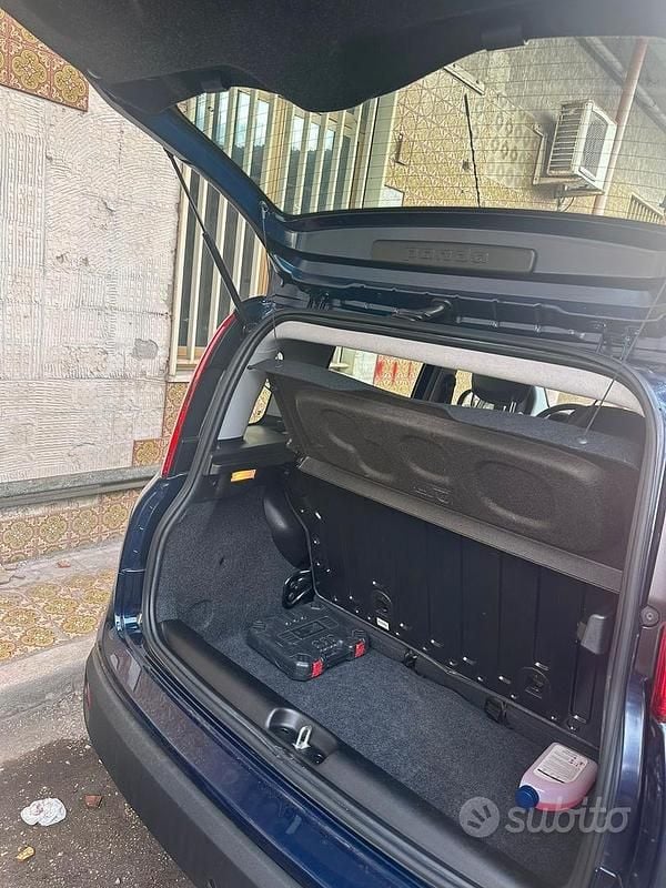 Usata Fiat Panda 69 CV (50 kW) 2019 Blu Berlina