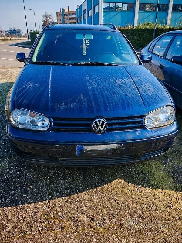 Usata VW Golf IV 105 CV (77 kW) 2001 Blu Station wagon