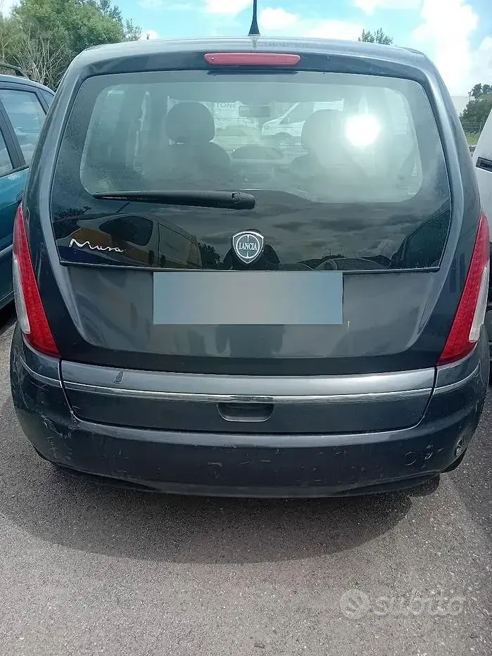 Usata Lancia Musa 95 CV (69 kW) 2011 Monovolume