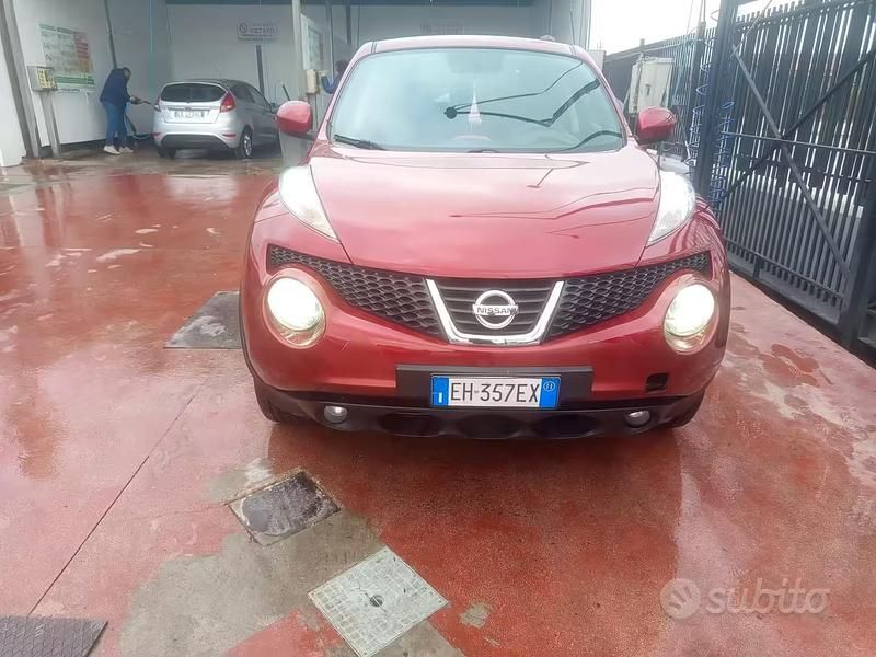 Usata Nissan Juke Acenta 110 CV (80 kW) 2011 Rosso SUV