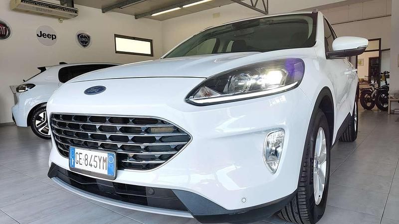 Usata Ford Kuga Business Edition 120 CV (88 kW) 2021 Bianco SUV