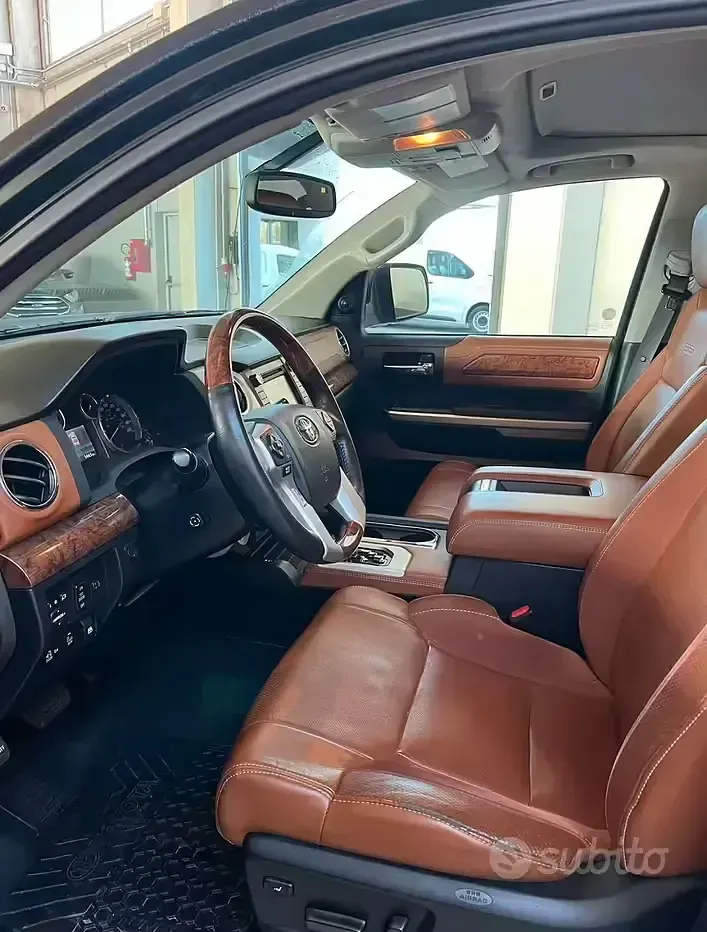 Usata Toyota Tundra 381 CV (280 kW) 2014 Nero Pick-up