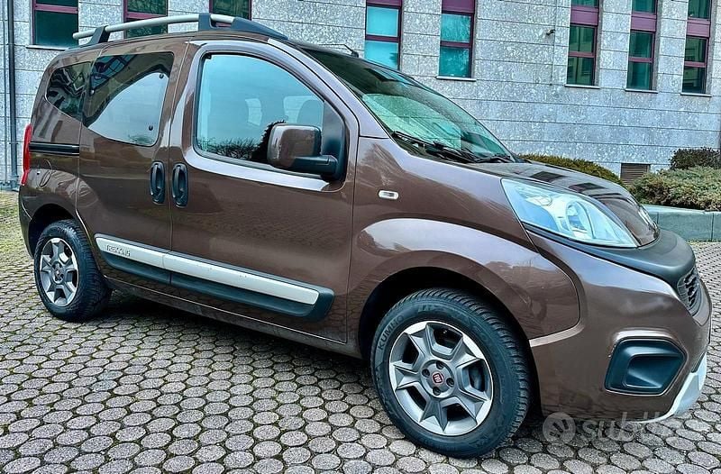 Usata Fiat Qubo Trekking 2017 Marrone Monovolume