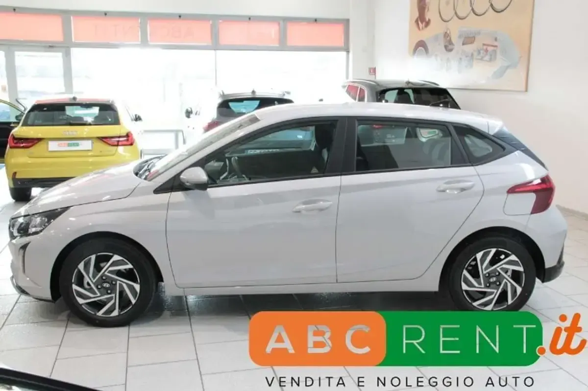 Nuova Hyundai i20 90 CV (66 kW) 2026 Bianco Utilitaria
