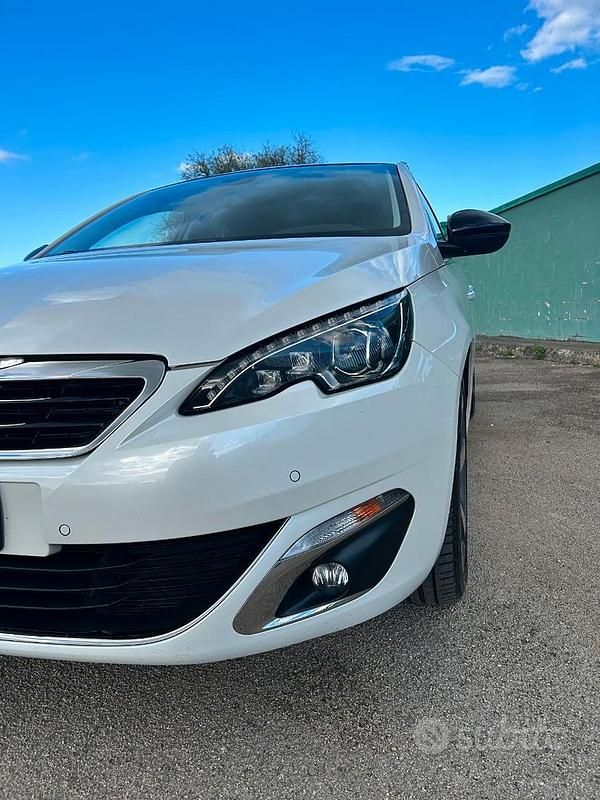 Usata Peugeot 308 SW 115 CV (84 kW) 2015 Bianco Station wagon