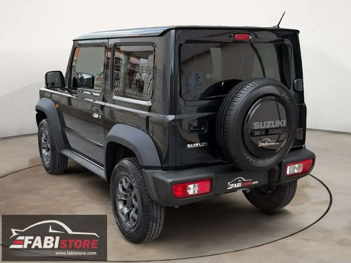 Usata Suzuki Jimny 102 CV (75 kW) 2018 Nero SUV