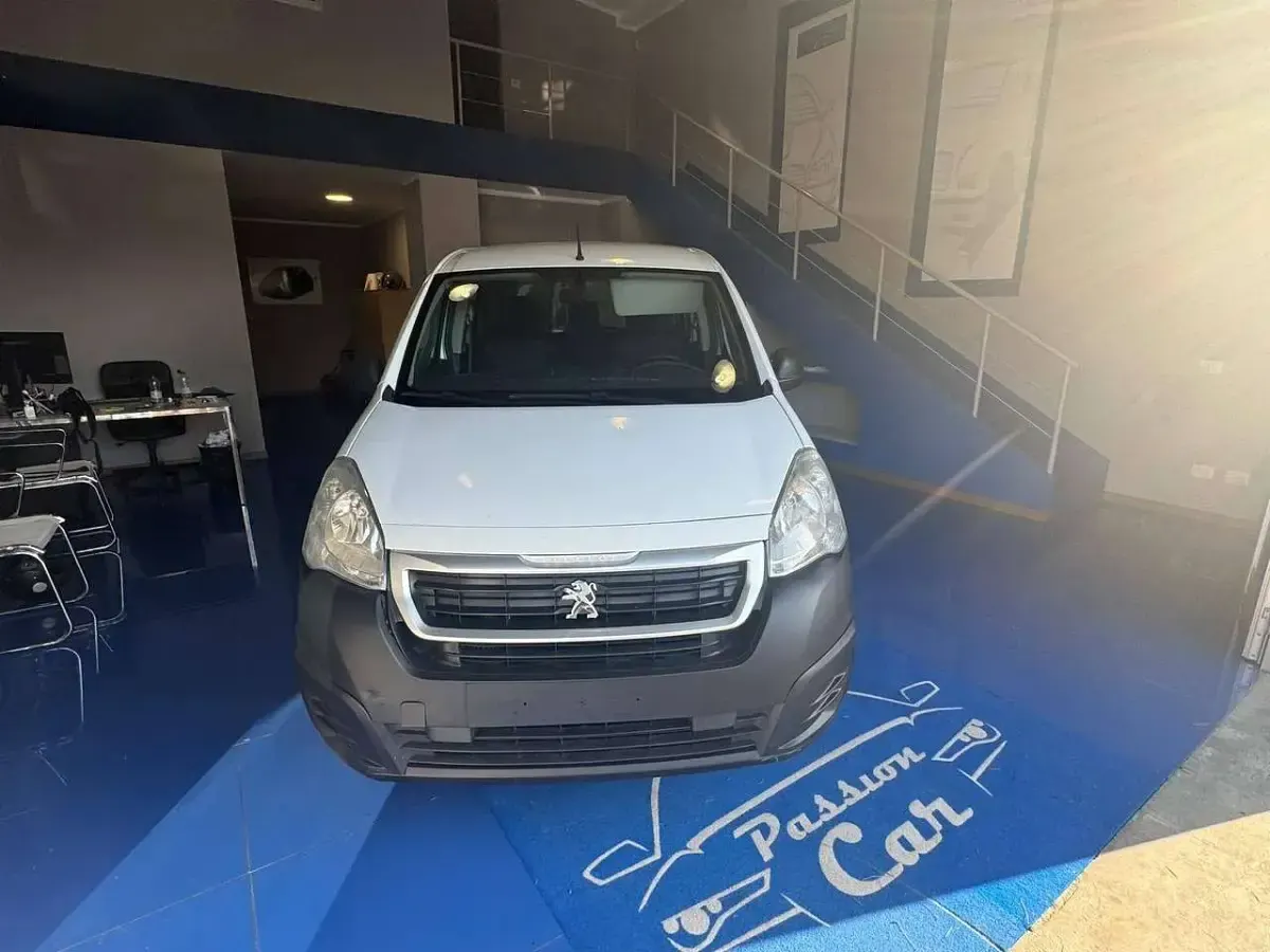 Usata Peugeot TePee Comfort 75 CV (55 kW) 2017 Bianco Station wagon