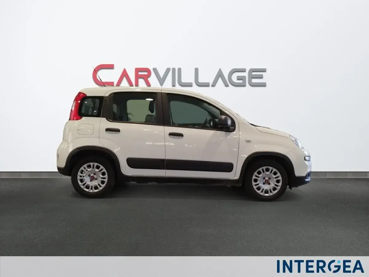 Usata Fiat Panda Street 70 CV (51 kW) 2022 Bianco Utilitaria