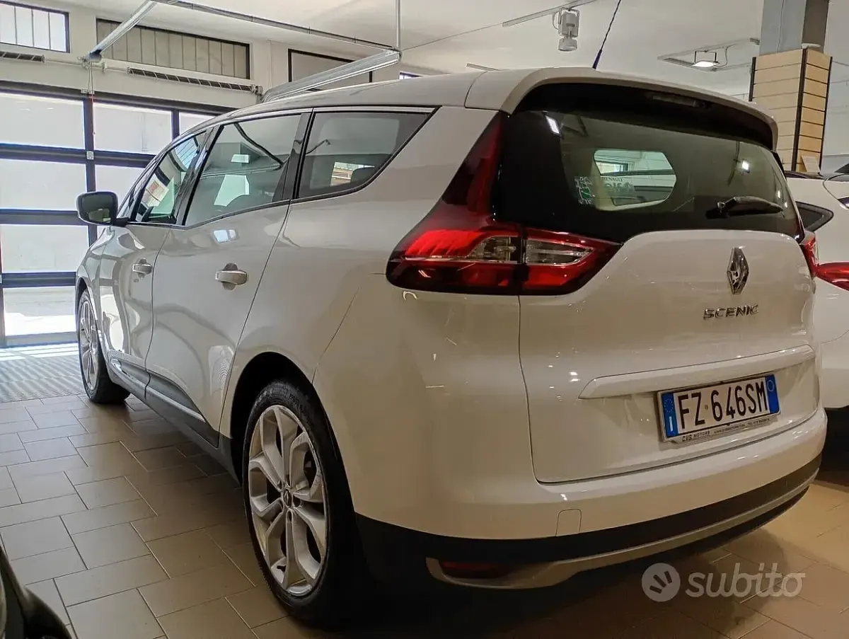 Usata Renault Grand Scénic IV 120 CV (88 kW) 2019 Bianco Monovolume