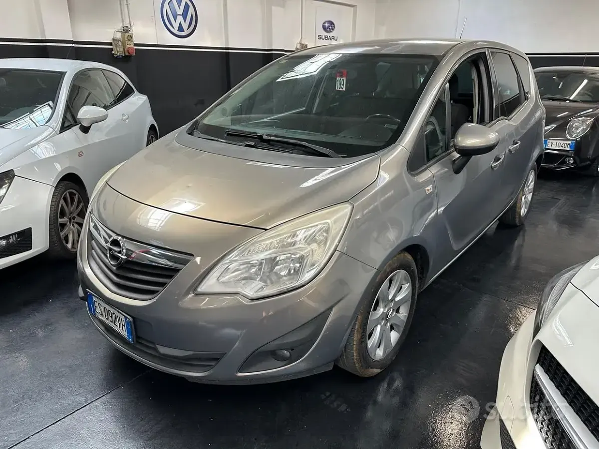 Usata Opel Meriva Cosmo 120 CV (88 kW) 2013 Grigio Monovolume