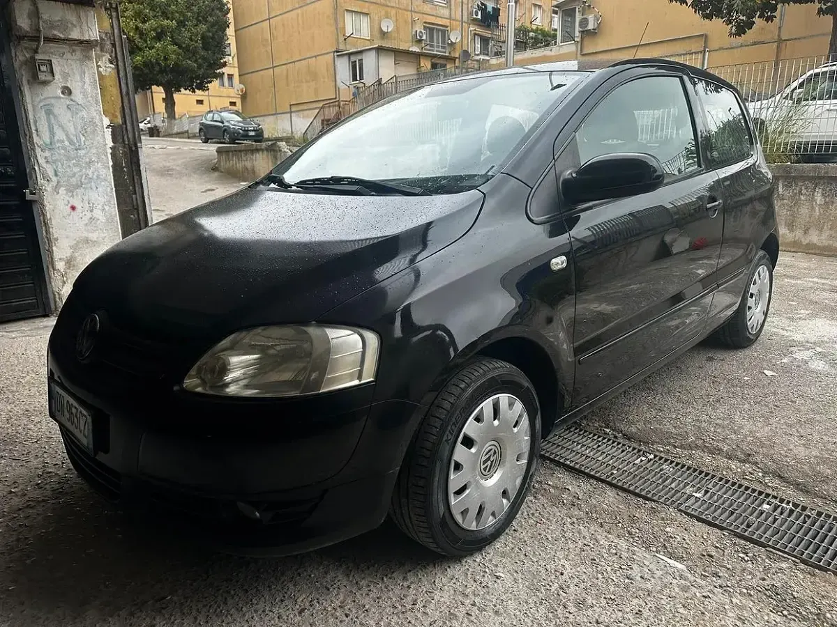 Usata VW Fox 54 CV (39 kW) 2009 Nero Utilitaria