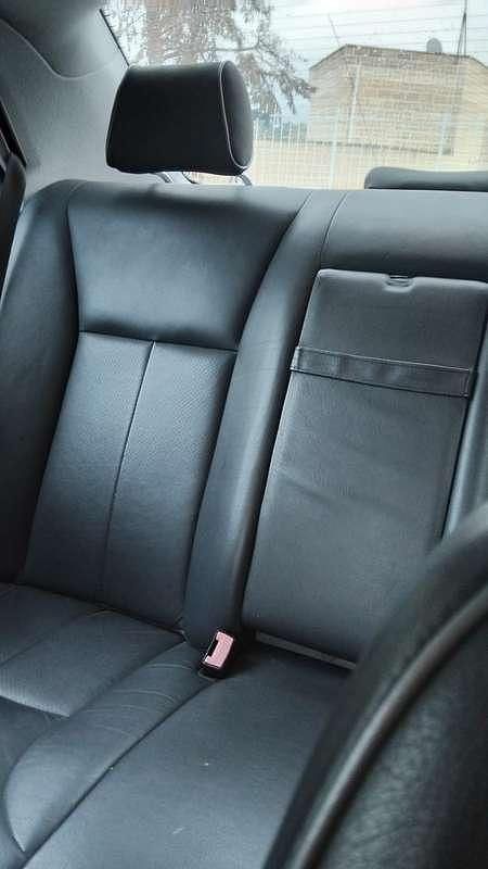 Usata Mercedes E200 Avantgarde 186 CV (136 kW) 2000 Argento Berlina