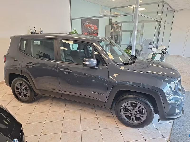 Usata Jeep Renegade Limited 131 CV (96 kW) 2021 Grigio SUV