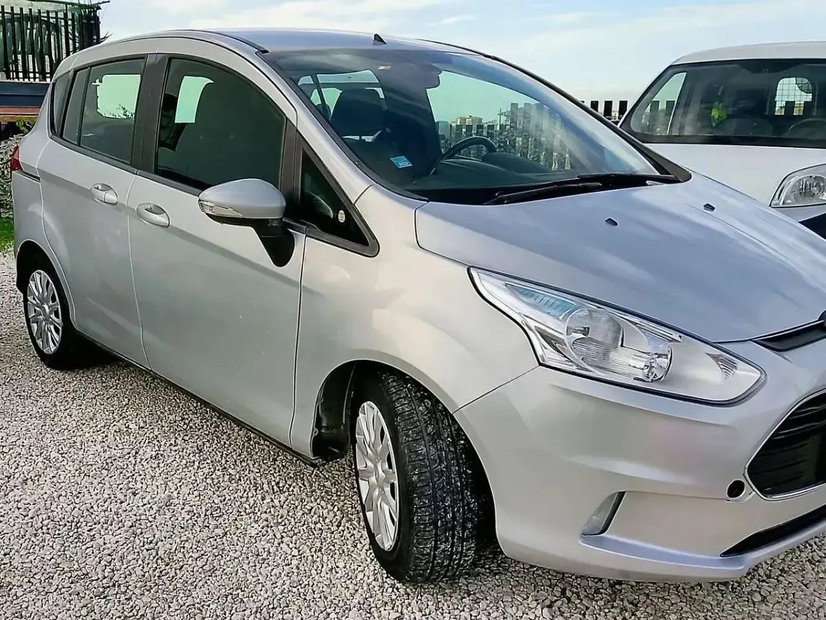 Usata Ford B-MAX Titanium 75 CV (55 kW) 2016 Grigio Monovolume