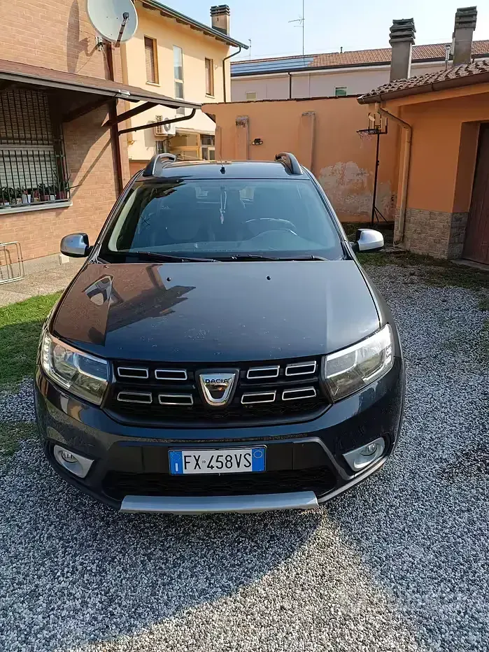 Usata Dacia Sandero Stepway 90 CV (66 kW) 2019 Berlina