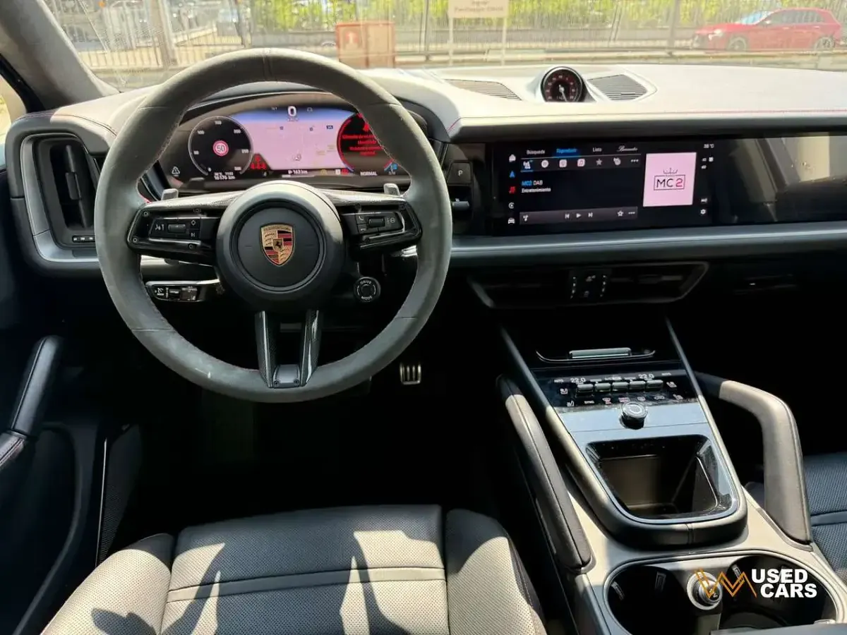Usata Porsche Cayenne GTS 500 CV (367 kW) 2025 Nero SUV