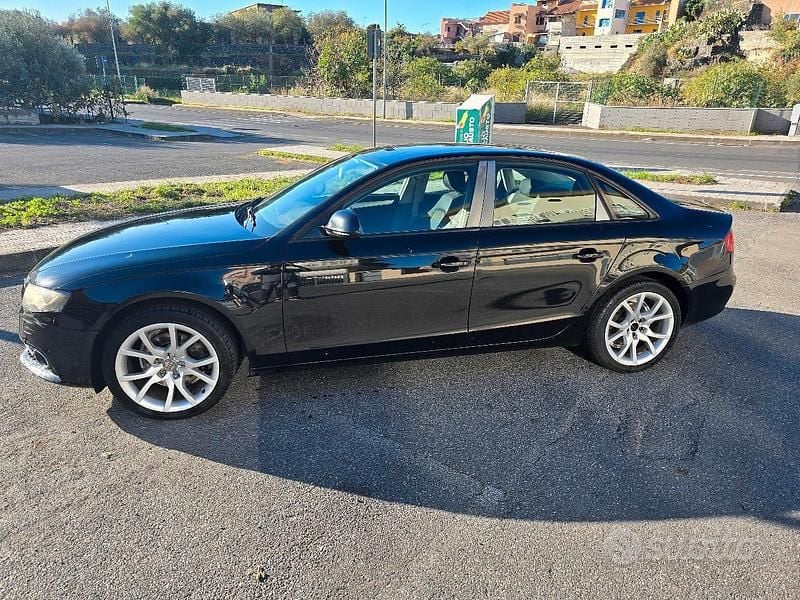 Nero Usata 2008 Audi A4 Tre volumi | 3700 € (Ottimo prezzo) - Immagine 1/4
