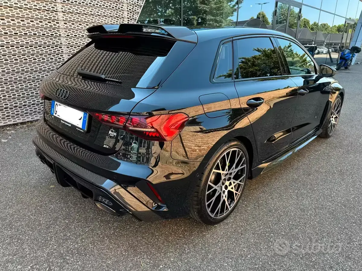 Usata Audi RS3 Sportback 400 CV (294 kW) 2025 Nero Utilitaria