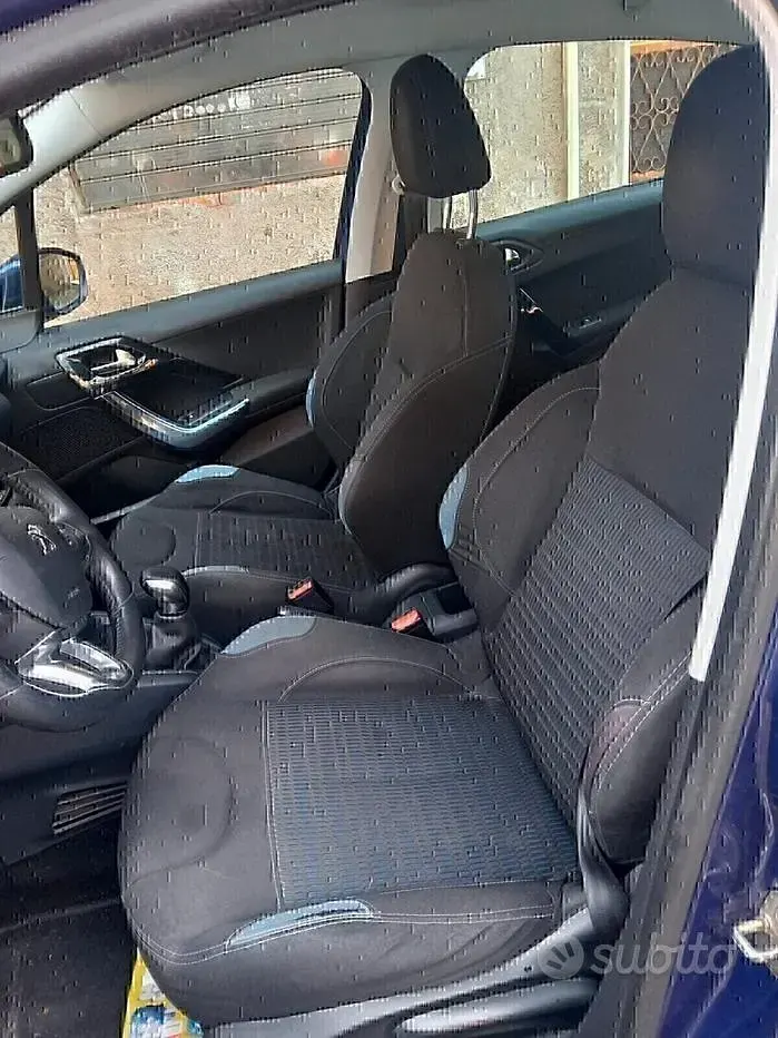 Usata Peugeot 208 Allure 92 CV (67 kW) 2012 Blu Utilitaria