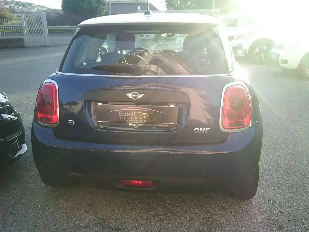 Usata Mini ONE 102 CV (75 kW) 2014 Blu/azzurro Utilitaria