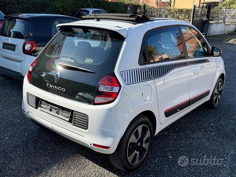 Usado Renault Twingo LIMITED 90 HP (66 kW) 2016 Branco Citadino