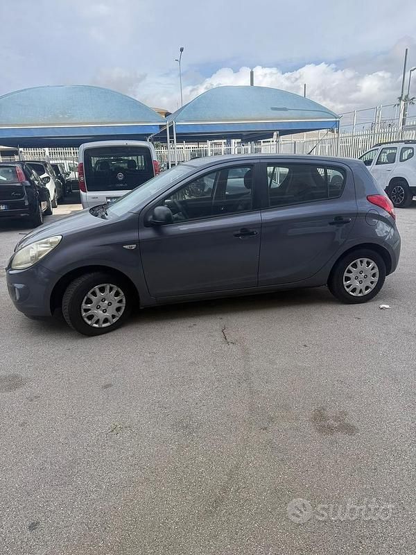 Usata Hyundai i20 Comfort 78 CV (57 kW) 2009 Utilitaria