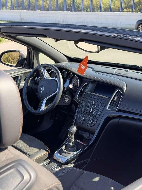 Usata Opel Cascada Cosmo 165 CV (121 kW) 2013 Cabrio