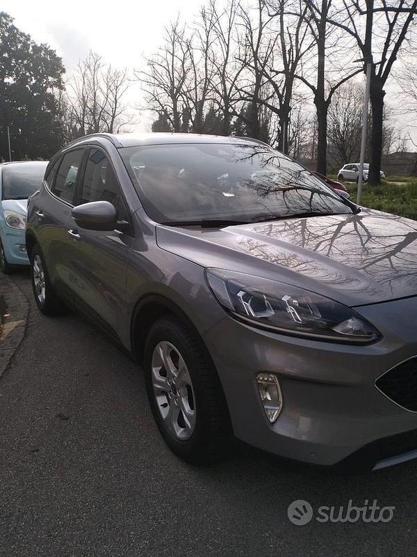 Usata Ford Kuga 120 CV (88 kW) 2020 Grigio SUV