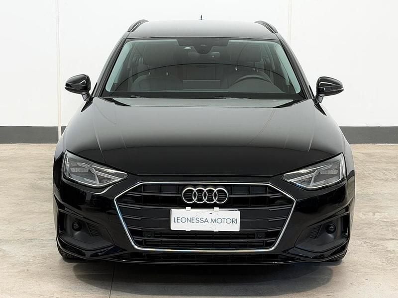 Usata Audi A4 Business 150 CV (110 kW) 2022 Nero Station wagon