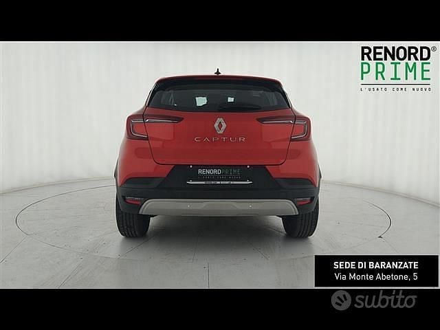 Usata Renault Captur Equilibre 101 CV (74 kW) 2022 Rosso SUV
