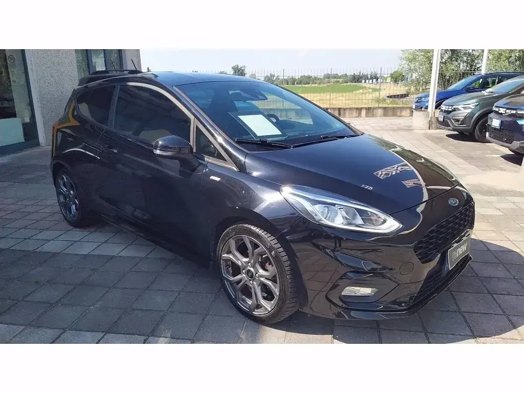 Usata Ford Fiesta ST-Line 101 CV (74 kW) 2018 Nero Utilitaria