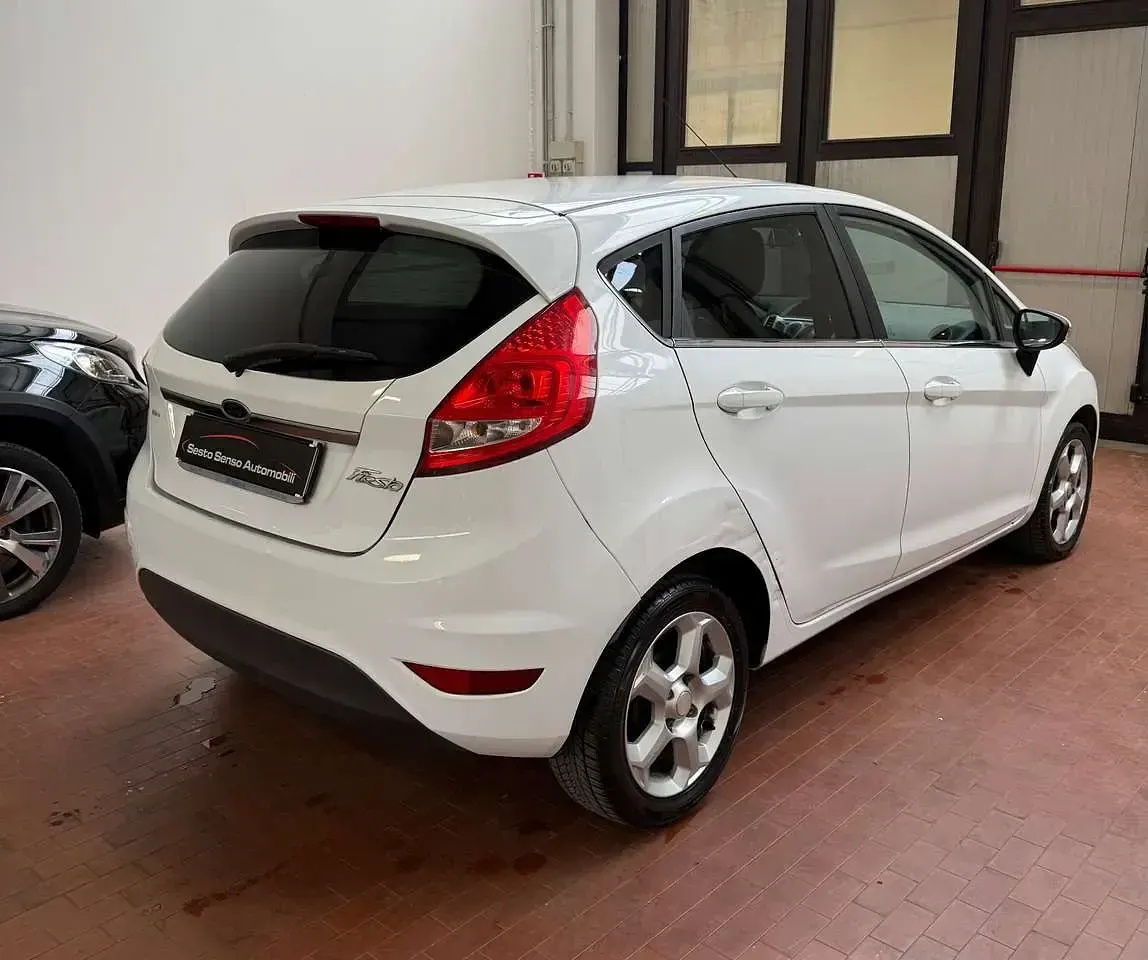 Usata Ford Fiesta Titanium 92 CV (67 kW) 2010 Other Berlina