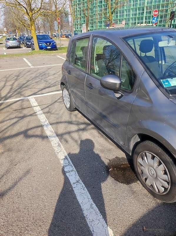 Usata Renault Modus Expression 75 CV (55 kW) 2010 Grigio Monovolume